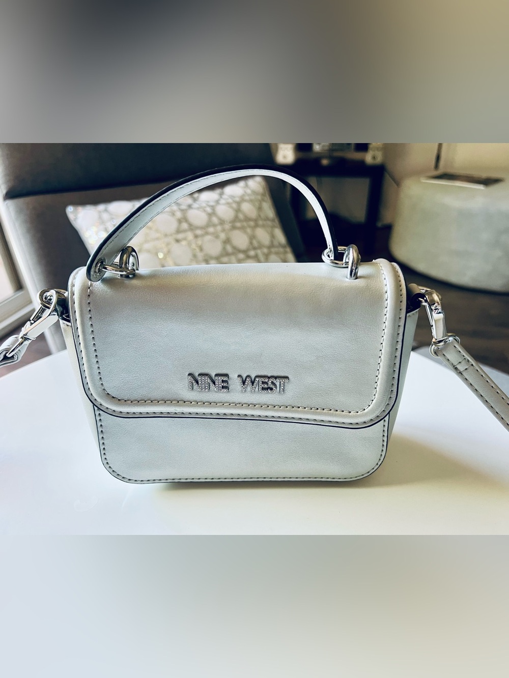 NINE WEST small crossbody silver bag - LIKE NEW ! Discounted shipping!!!